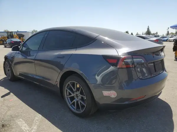 5YJ3E1EA1PF663577 2023 TESLA MODEL 3 - Image 2
