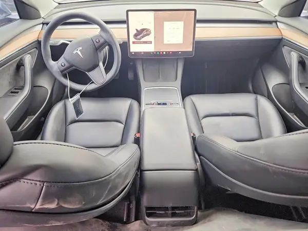 5YJ3E1EA1PF664034 2023 TESLA MODEL 3 - Image 8
