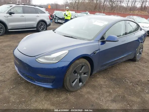 5YJ3E1EA1PF664311 2023 TESLA MODEL 3 - Image 2
