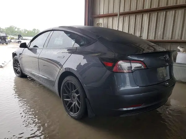 5YJ3E1EA1PF671615 2023 TESLA MODEL 3 - Image 2
