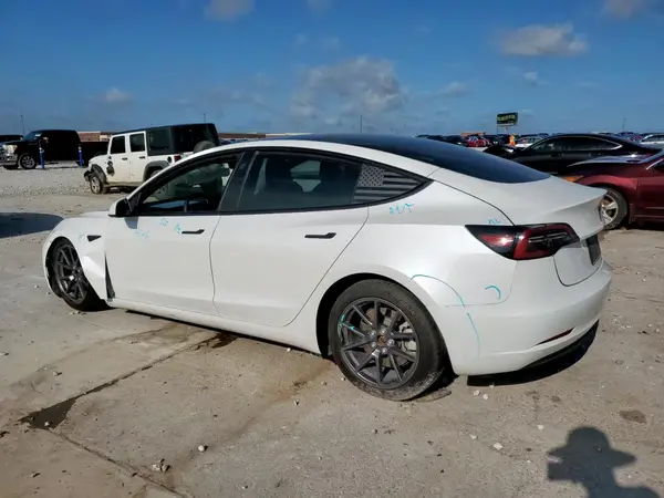 5YJ3E1EA1PF672327 2023 TESLA MODEL 3 - Image 2