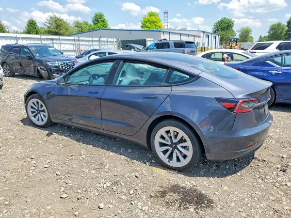 5YJ3E1EA1PF674434 2023 TESLA MODEL 3 - Image 2