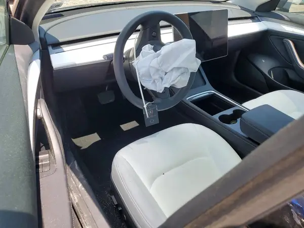 5YJ3E1EA1PF674434 2023 TESLA MODEL 3 - Image 8