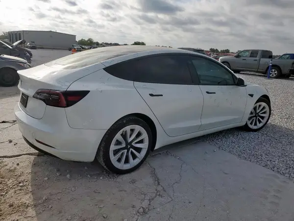 5YJ3E1EA1PF677494 2023 TESLA MODEL 3 - Image 2