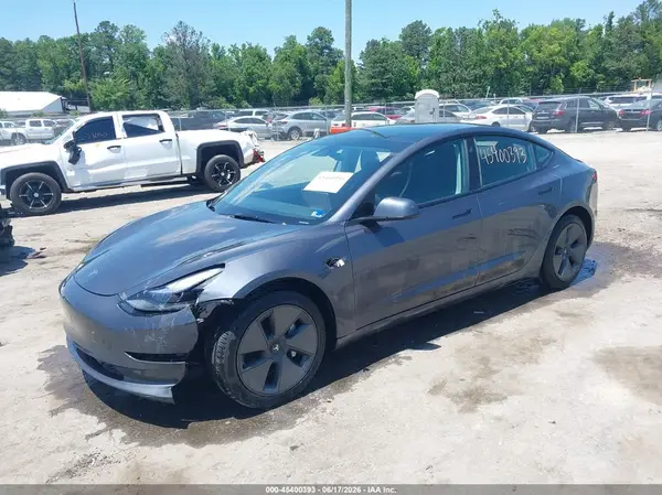 5YJ3E1EA1PF678001 2023 TESLA MODEL 3 - Image 2