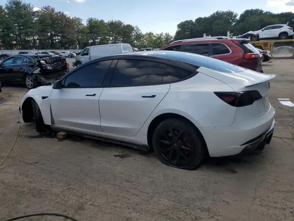 5YJ3E1EA1PF678256 2023 TESLA MODEL 3 - Image 2