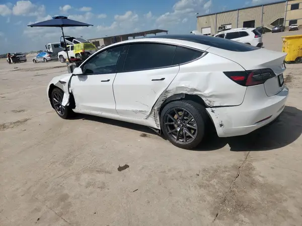 5YJ3E1EA1PF679892 2023 TESLA MODEL 3 - Image 2