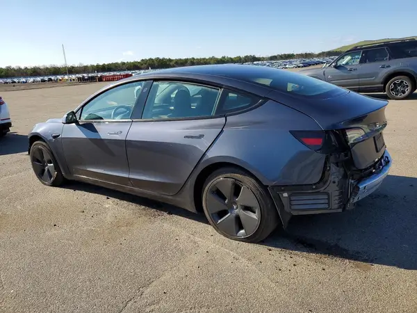 5YJ3E1EA1PF680315 2023 TESLA MODEL 3 - Image 2