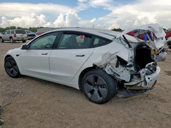 5YJ3E1EA1PF681268 2023 TESLA MODEL 3 - Image 2