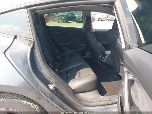 5YJ3E1EA1PF685157 2023 TESLA MODEL 3 - Image 8