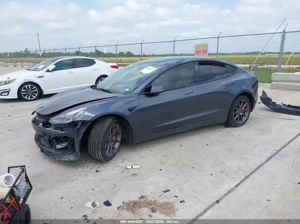 5YJ3E1EA1PF686776 2023 TESLA MODEL 3 - Image 2