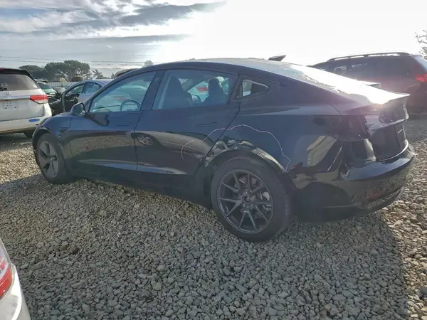 5YJ3E1EA1PF688835 2023 TESLA MODEL 3 - Image 2