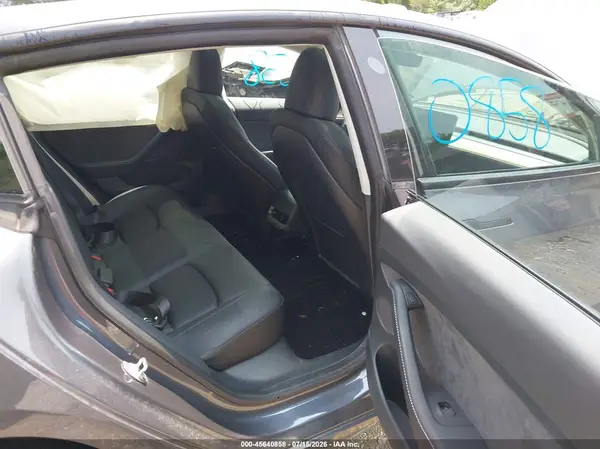 5YJ3E1EA1PF689919 2023 TESLA MODEL 3 - Image 8