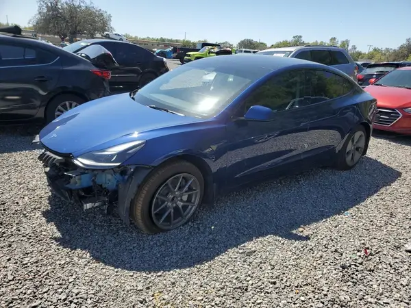 5YJ3E1EA1PF691556 2023 TESLA MODEL 3 - Image 1