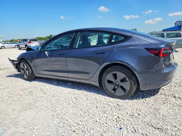 5YJ3E1EA1PF691802 2023 TESLA MODEL 3 - Image 2