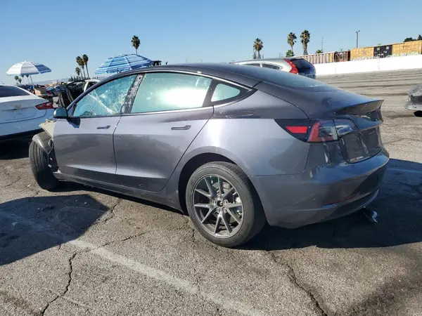 5YJ3E1EA1PF692173 2023 TESLA MODEL 3 - Image 2