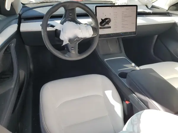 5YJ3E1EA1PF692173 2023 TESLA MODEL 3 - Image 8