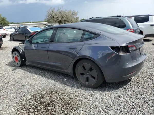 5YJ3E1EA1PF692481 2023 TESLA MODEL 3 - Image 2
