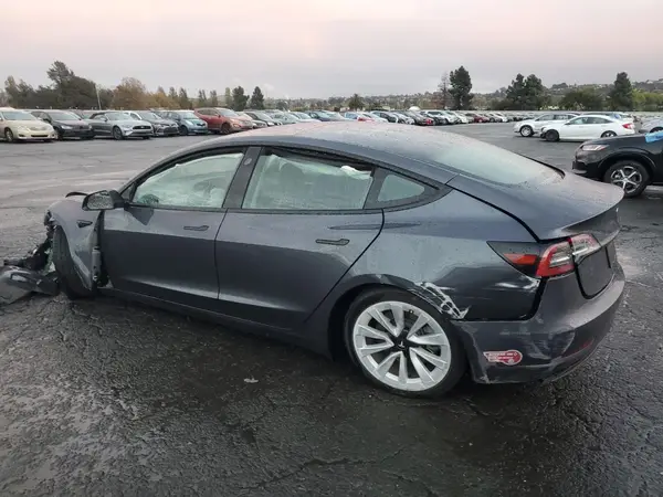 5YJ3E1EA1PF694246 2023 TESLA MODEL 3 - Image 2