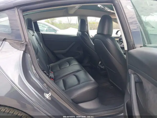 5YJ3E1EA1PF694800 2023 TESLA MODEL 3 - Image 8