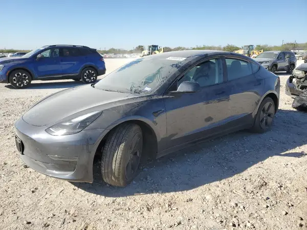 5YJ3E1EA1PF695123 2023 TESLA MODEL 3 - Image 1
