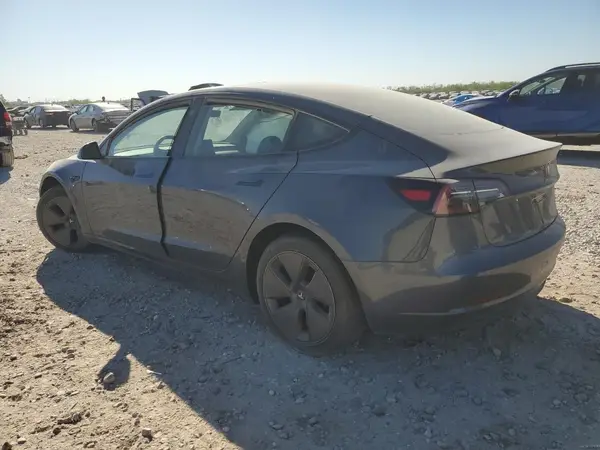 5YJ3E1EA1PF695123 2023 TESLA MODEL 3 - Image 2