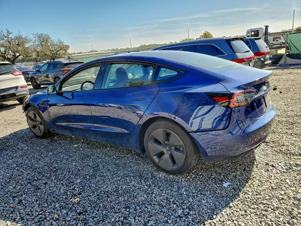 5YJ3E1EA1PF695185 2023 TESLA MODEL 3 - Image 2