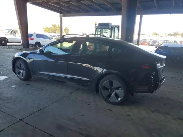 5YJ3E1EA1PF696398 2023 TESLA MODEL 3 - Image 2