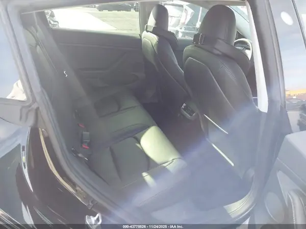 5YJ3E1EA1PF696837 2023 TESLA MODEL 3 - Image 8
