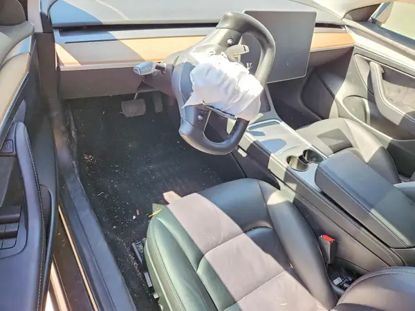 5YJ3E1EA1PF696854 2023 TESLA MODEL 3 - Image 8