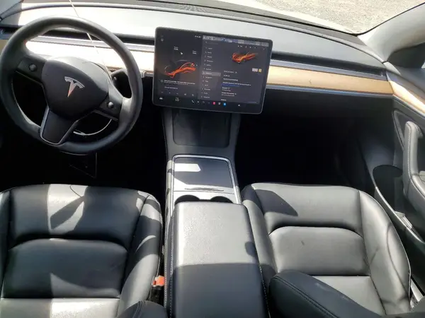 5YJ3E1EA1PF697695 2023 TESLA MODEL 3 - Image 8