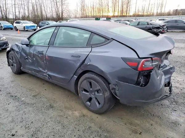 5YJ3E1EA1PF697874 2023 TESLA MODEL 3 - Image 2