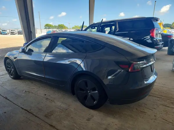 5YJ3E1EA1PF698409 2023 TESLA MODEL 3 - Image 2
