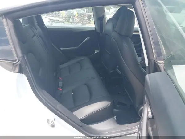 5YJ3E1EA1PF699446 2023 TESLA MODEL 3 - Image 8
