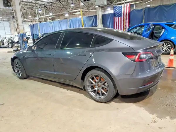 5YJ3E1EA1PF700465 2023 TESLA MODEL 3 - Image 2