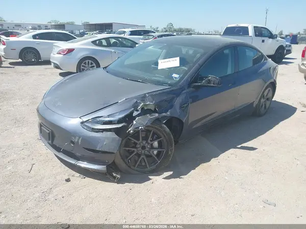 5YJ3E1EA1PF701261 2023 TESLA MODEL 3 - Image 2