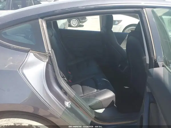 5YJ3E1EA1PF701261 2023 TESLA MODEL 3 - Image 8