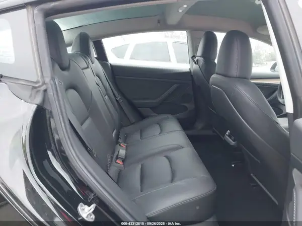 5YJ3E1EA1PF706735 2023 TESLA MODEL 3 - Image 8