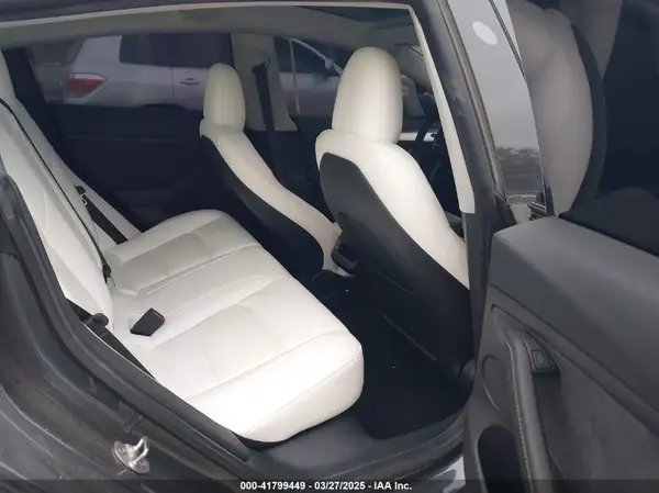 5YJ3E1EA1PF715371 2023 TESLA MODEL 3 - Image 8