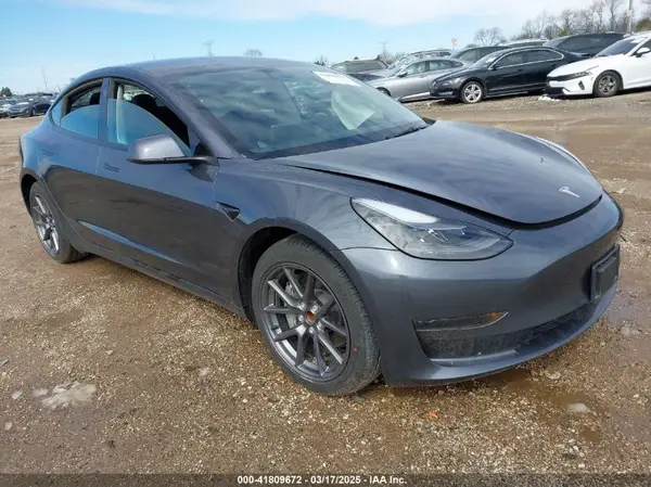 5YJ3E1EA1PF716004 2023 TESLA MODEL 3 - Image 1