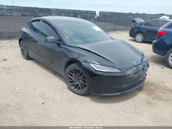 5YJ3E1EA1RF718841 2024 TESLA MODEL 3 - Image 1