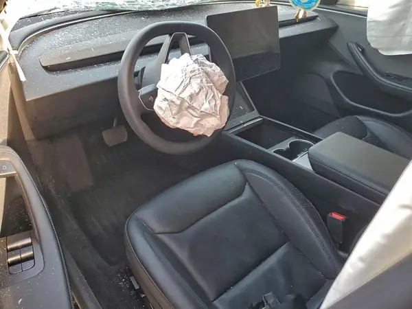 5YJ3E1EA1RF721285 2024 TESLA MODEL 3 - Image 8