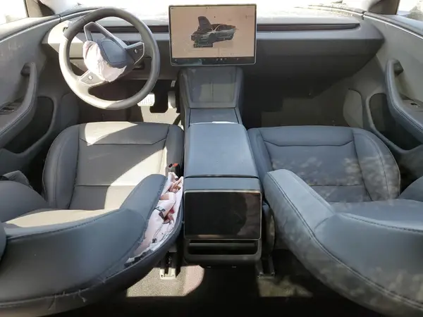5YJ3E1EA1RF726986 2024 TESLA MODEL 3 - Image 8