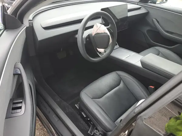 5YJ3E1EA1RF727460 2024 TESLA MODEL 3 - Image 8