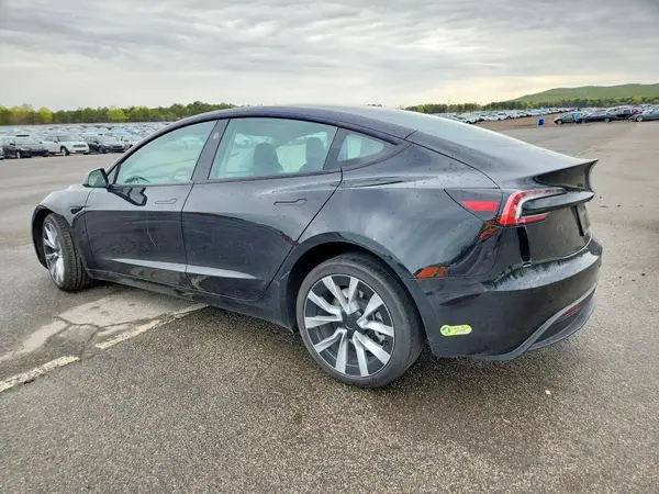 5YJ3E1EA1RF730343 2024 TESLA MODEL 3 - Image 2