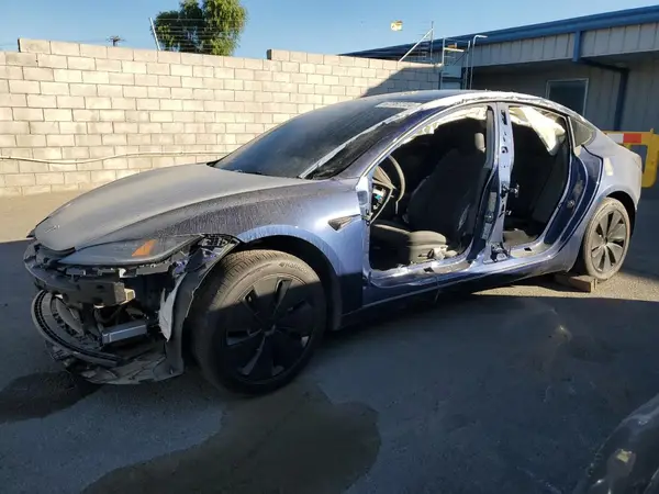 5YJ3E1EA1RF731363 2024 TESLA MODEL 3 - Image 1