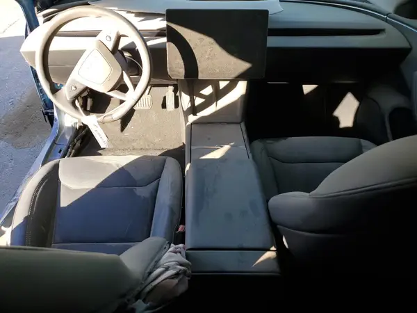 5YJ3E1EA1RF731363 2024 TESLA MODEL 3 - Image 8