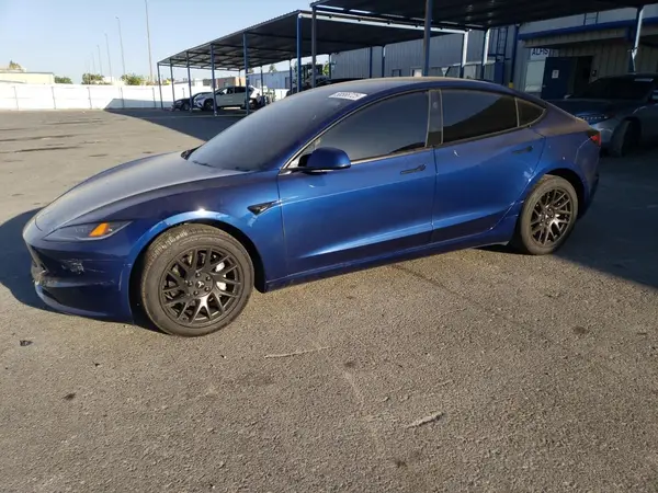 5YJ3E1EA1RF737874 2024 TESLA MODEL 3 - Image 1