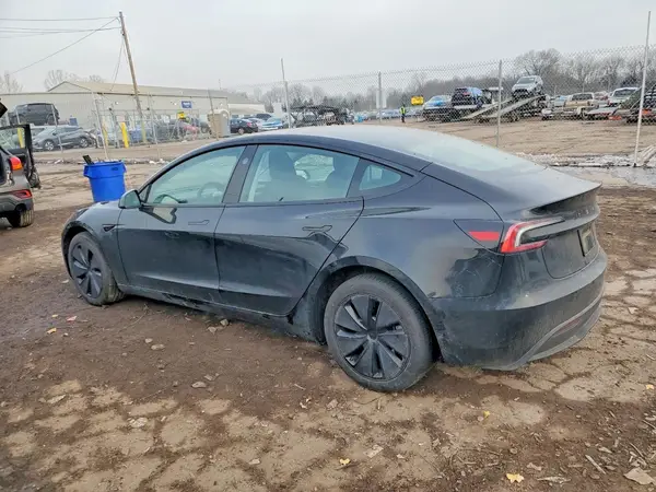 5YJ3E1EA1RF738801 2024 TESLA MODEL 3 - Image 2