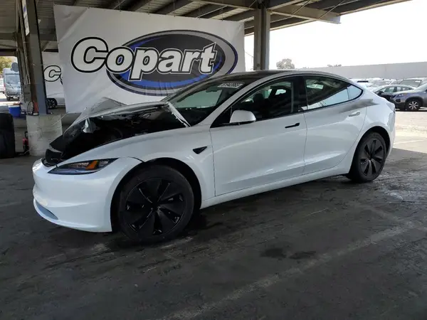 5YJ3E1EA1RF739611 2024 TESLA MODEL 3 - Image 1
